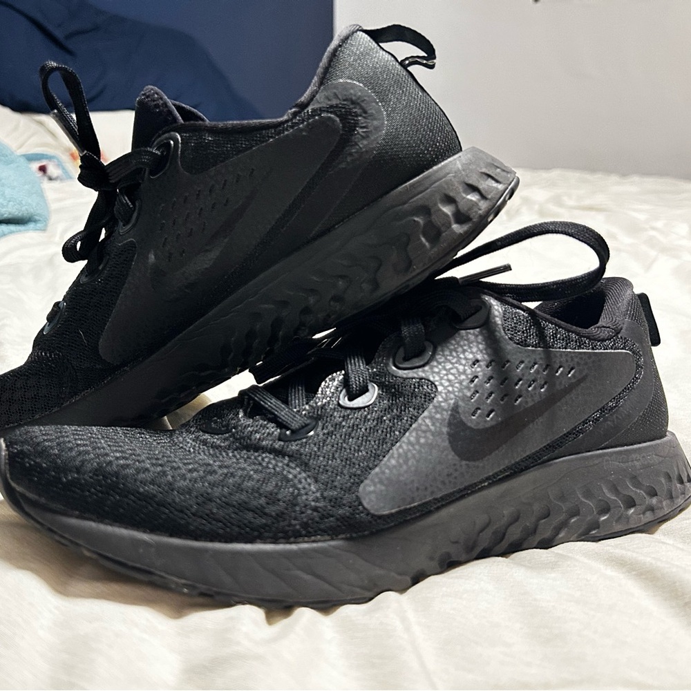 Nike Legend React Triple Black Athletic Running